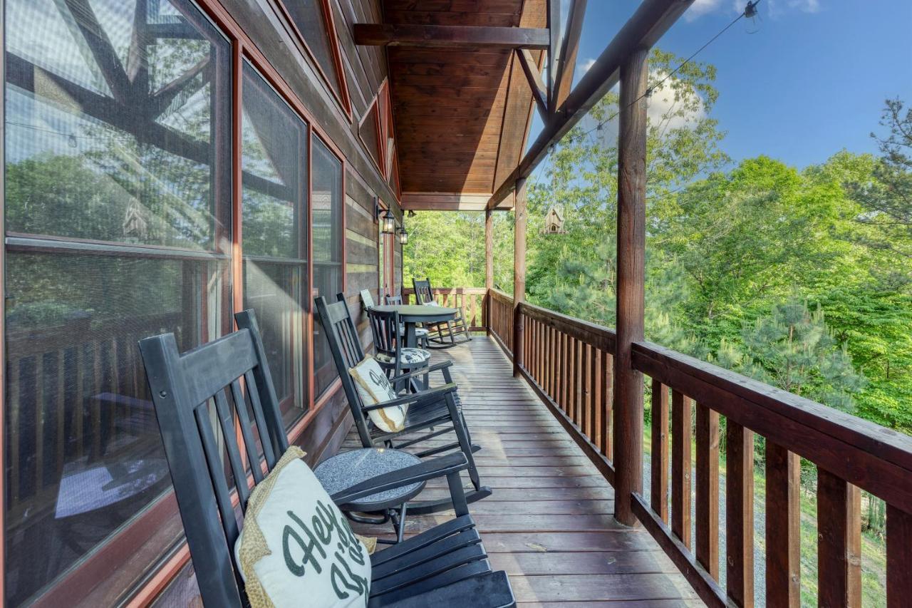 Trout N' About Your Blue Ridge Mountains Retreat, Hot Tub + Game Room! Ellijay Bagian luar foto