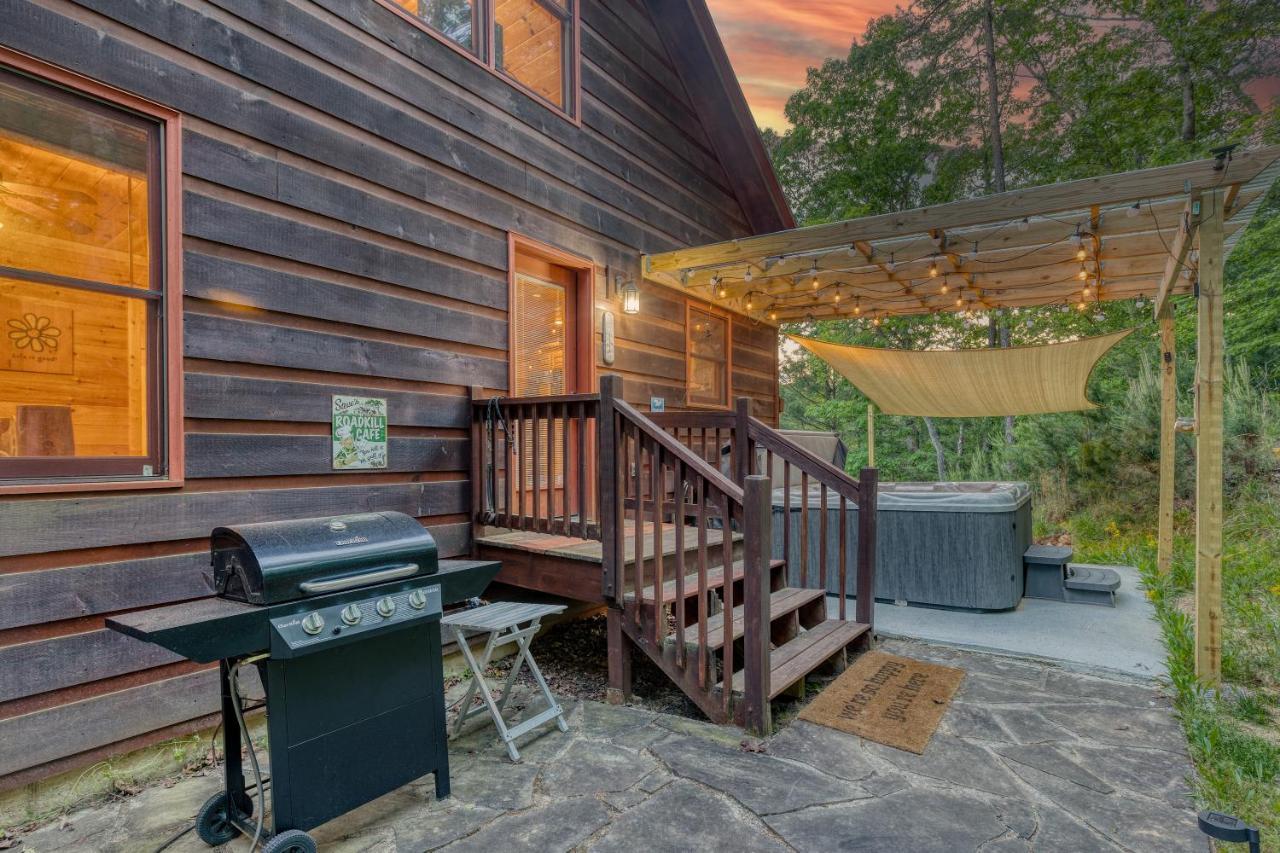 Trout N' About Your Blue Ridge Mountains Retreat, Hot Tub + Game Room! Ellijay Bagian luar foto