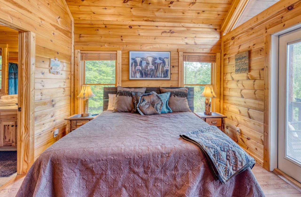 Trout N' About Your Blue Ridge Mountains Retreat, Hot Tub + Game Room! Ellijay Bagian luar foto